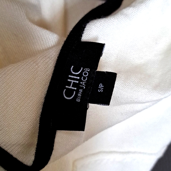 Marc Jocobs white cardigan size S - Picture 4 of 5